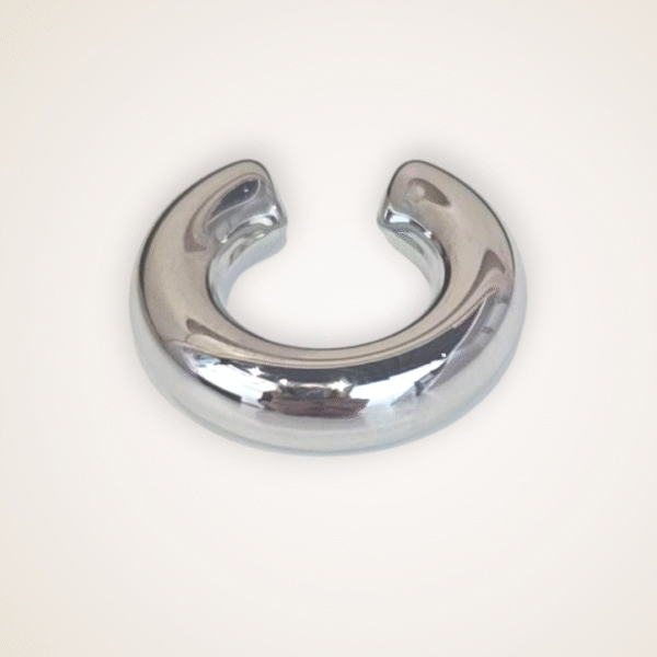 Faux piercing